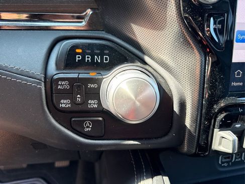 Used 2023 RAM 1500 Limited w/ Body Color Bumper Group image 31