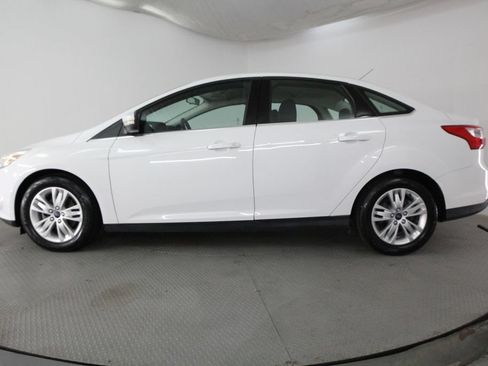 Used 2012 Ford Focus SEL FWD image 4