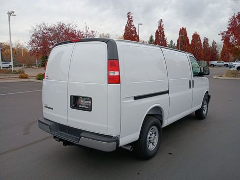New 2025 Chevrolet Express 2500 w/ Driver Convenience Package image 11