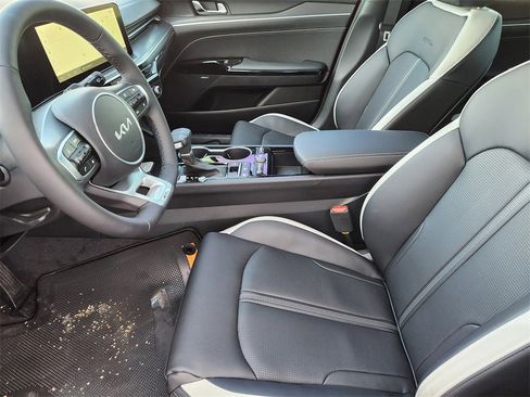 New 2026 Kia K5 GT-Line image 9