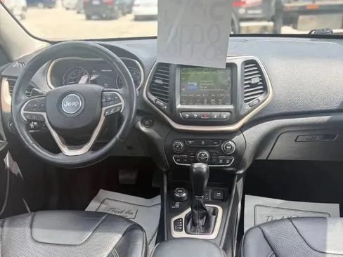 Used 2014 Jeep Cherokee Limited w/ Technology Group AWD/4WD image 15