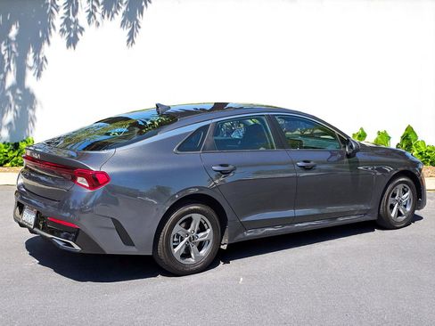 Used 2023 Kia K5 LXS image 2