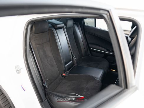 Used 2020 Dodge Charger Scat Pack image 17