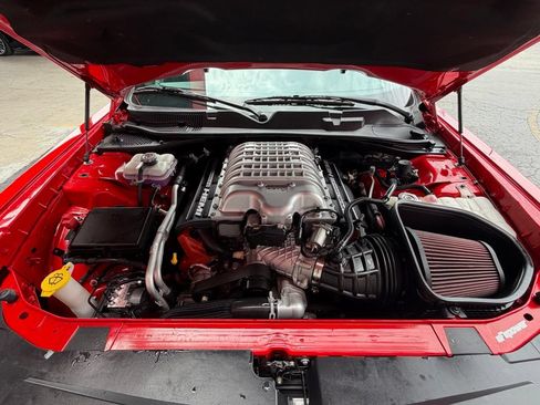 Used 2020 Dodge Challenger SRT Hellcat RWD image 3
