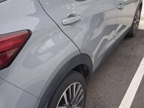 Used 2023 Nissan Kicks SV FWD image 18