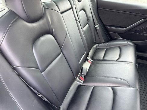 Used 2020 Tesla Model 3 Standard Range Plus image 23