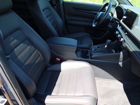 Used 2025 Honda CR-V Sport-L image 8