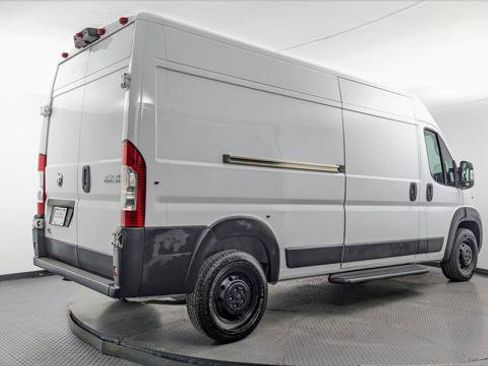 Used 2023 RAM ProMaster 2500 w/ Convenience Group FWD image 7