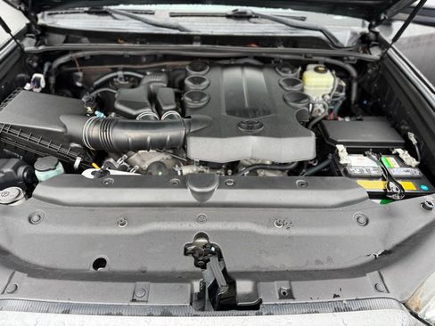 Used 2017 Toyota 4Runner Limited image 10