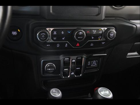 Used 2023 Jeep Wrangler Unlimited Sport AWD/4WD image 15