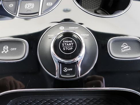 New 2025 Bentley Bentayga Extended Wheelbase image 27