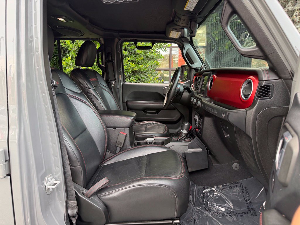 Used 2018 Jeep Wrangler Unlimited Rubicon AWD/4WD image 35