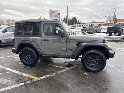 Used 2023 Jeep Wrangler Sport image 6