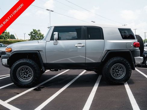 Used 2010 Toyota FJ Cruiser 4WD image 4