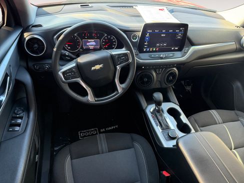 Used 2023 Chevrolet Blazer LT image 15