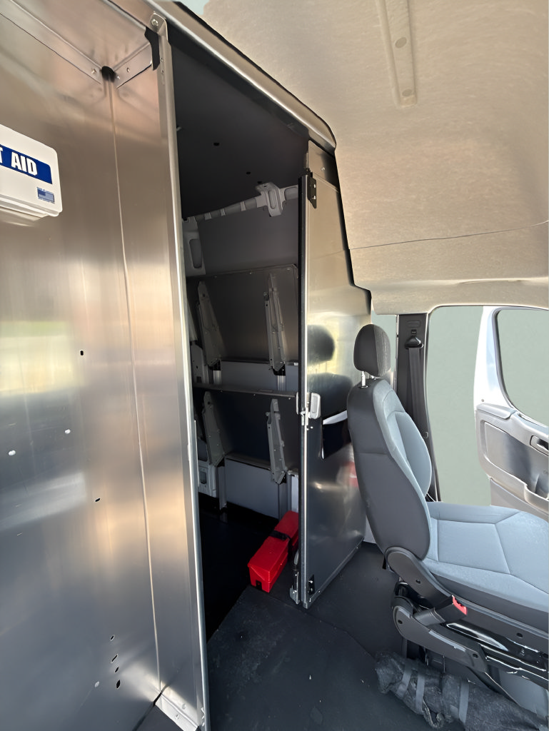 Used 2024 RAM ProMaster 3500 w/ Delivery Van Package FWD image 32