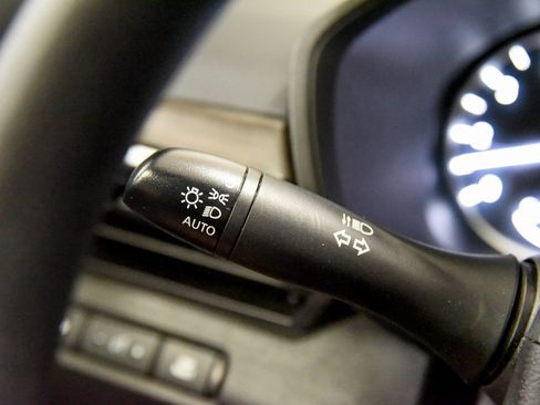 Used 2024 Nissan Altima 2.5 SV image 22