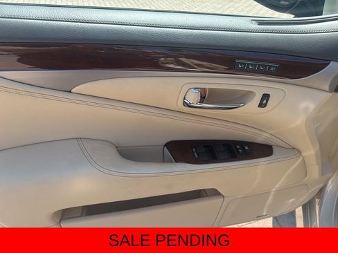Used 2014 Lexus LS 460 w/ Comfort Package RWD image 12
