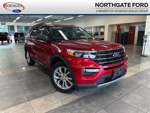 Used 2020 Ford Explorer XLT w/ Equipment Group 202A AWD/4WD image 1