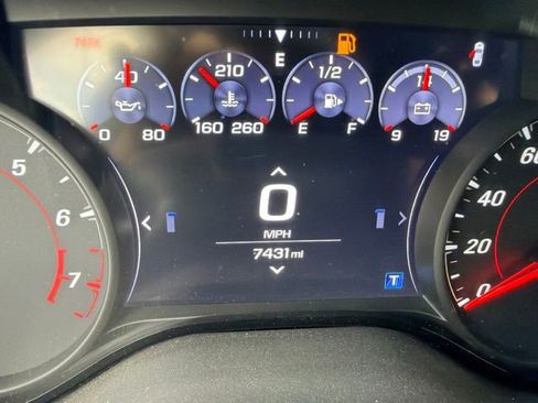 Used 2022 Chevrolet Camaro SS RWD image 19