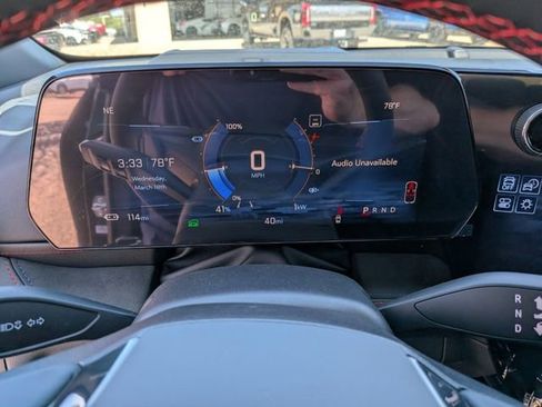 New 2025 Chevrolet Blazer EV RS image 22