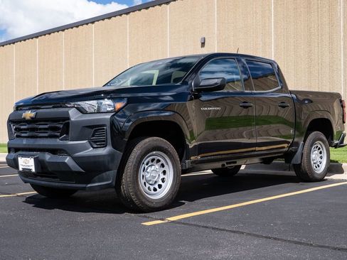 New 2026 Chevrolet Colorado W/T image 4