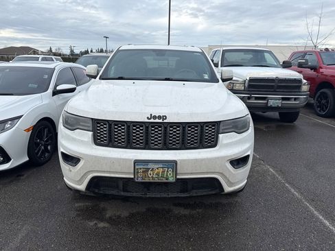 Certified 2021 Jeep Grand Cherokee Laredo X image 2
