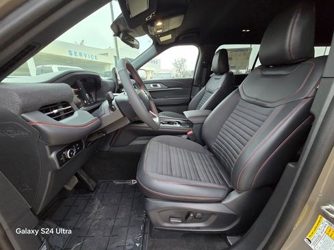 New 2026 Ford Explorer ST-Line image 10