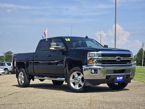 Used 2018 Chevrolet Silverado 2500 LT w/ All Star Edition image 2