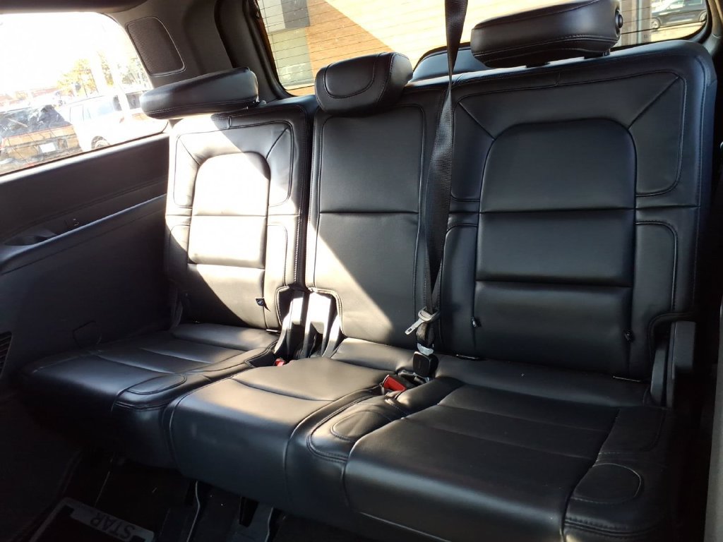 Used 2024 Lincoln Navigator Reserve AWD/4WD image 13