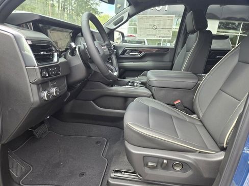 New 2026 GMC Yukon Elevation image 21