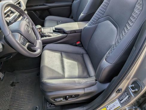 Used 2022 Lexus UX 250h 250h Base w/ Premium Package image 22