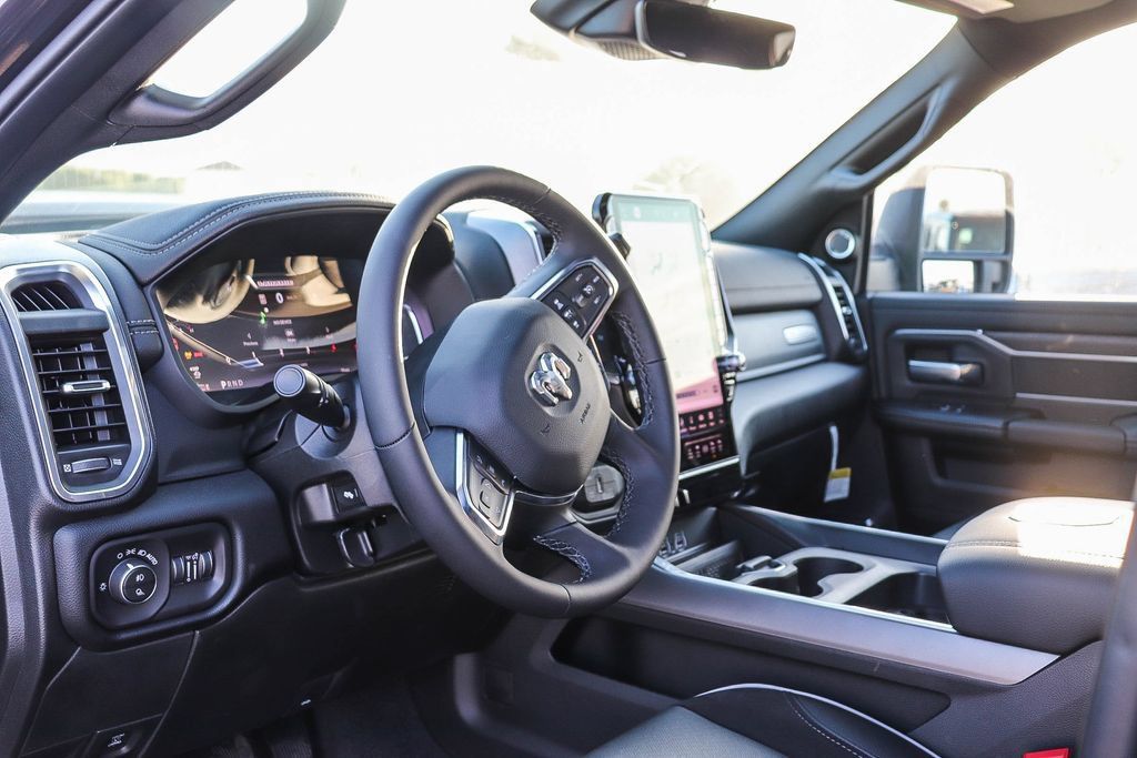 New 2026 RAM 3500 Laramie AWD/4WD image 23