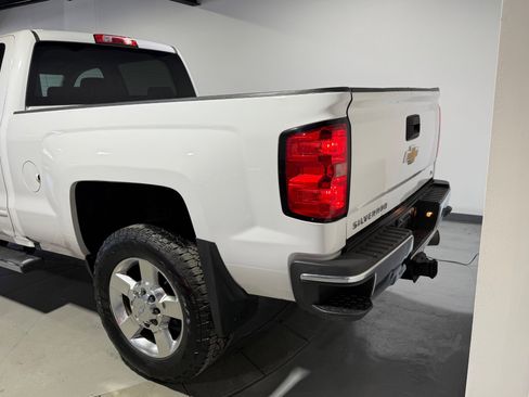 Used 2016 Chevrolet Silverado 2500 LT w/ LT Convenience Package image 14
