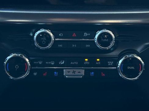 New 2025 Ford F150 King Ranch w/ FX4 Off-Road Package image 15