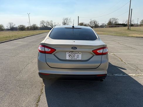 Used 2015 Ford Fusion S FWD image 8