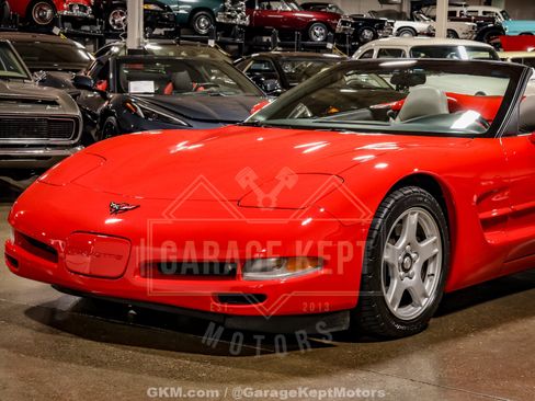 Used 1999 Chevrolet Corvette Convertible w/ Memory Pkg RWD image 36