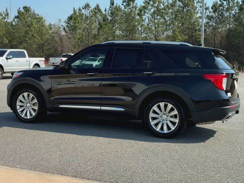 Used 2023 Ford Explorer Limited w/ Limited Technology Package image 6