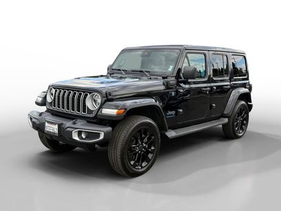 Used 2025 Jeep Wrangler Unlimited Sahara w/ Safety Group