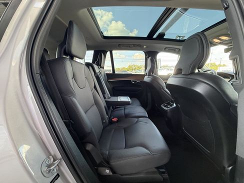 Used 2024 Volvo XC90 B6 Plus image 35