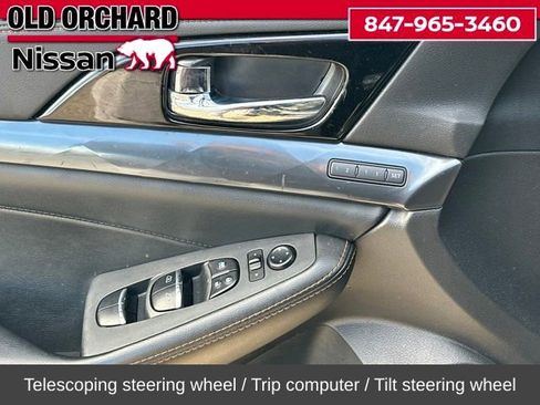 Used 2023 Nissan Maxima SR w/ Sport Mat Group image 10