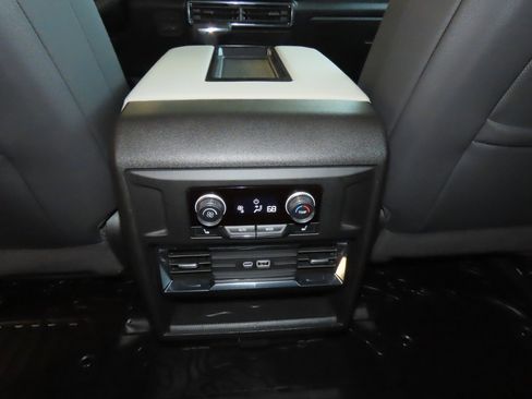 Used 2026 GMC Hummer EV SUV w/ LPO, Dark Essentials Package AWD/4WD image 18