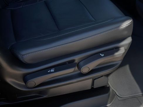 Used 2024 Chevrolet Tahoe LT image 29