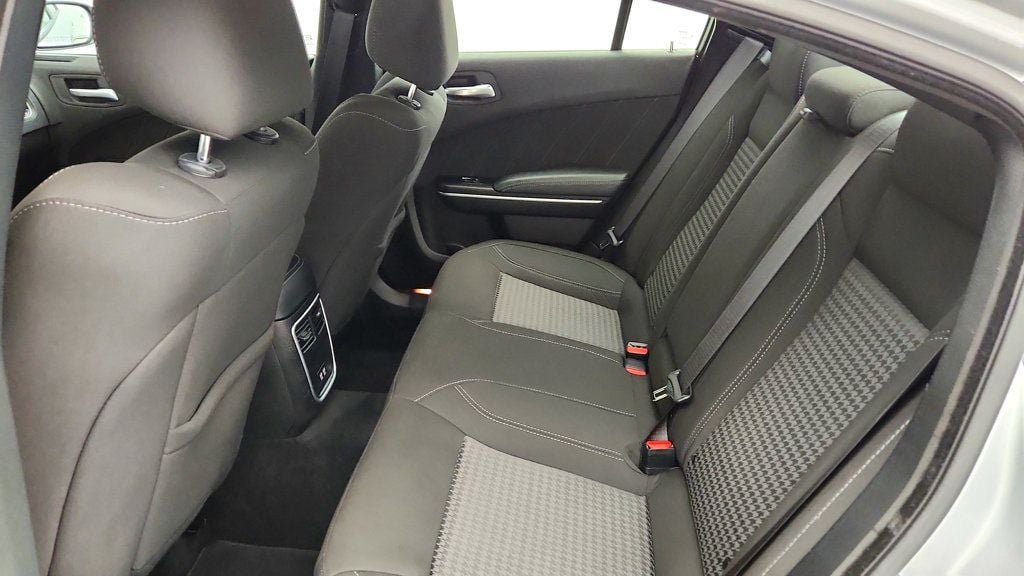 Used 2022 Dodge Charger SXT w/ Driver Convenience Group AWD/4WD image 22