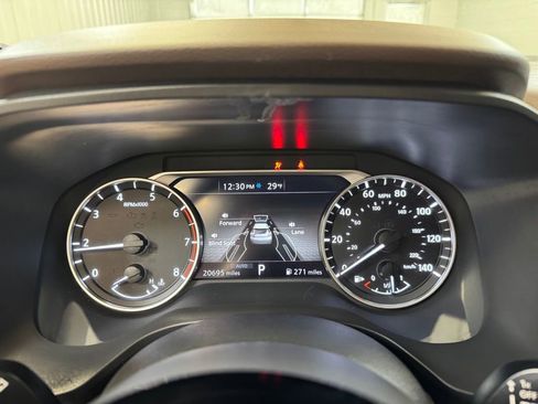 Used 2023 Nissan Rogue SV image 28