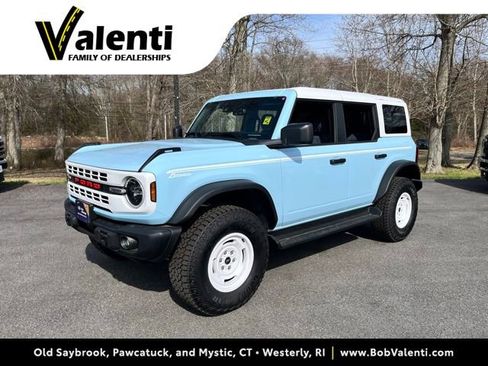 Certified 2025 Ford Bronco Heritage Edition AWD/4WD image 1
