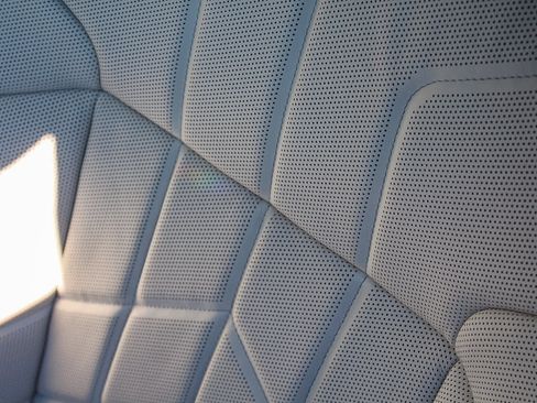 New 2026 BMW 740i image 24