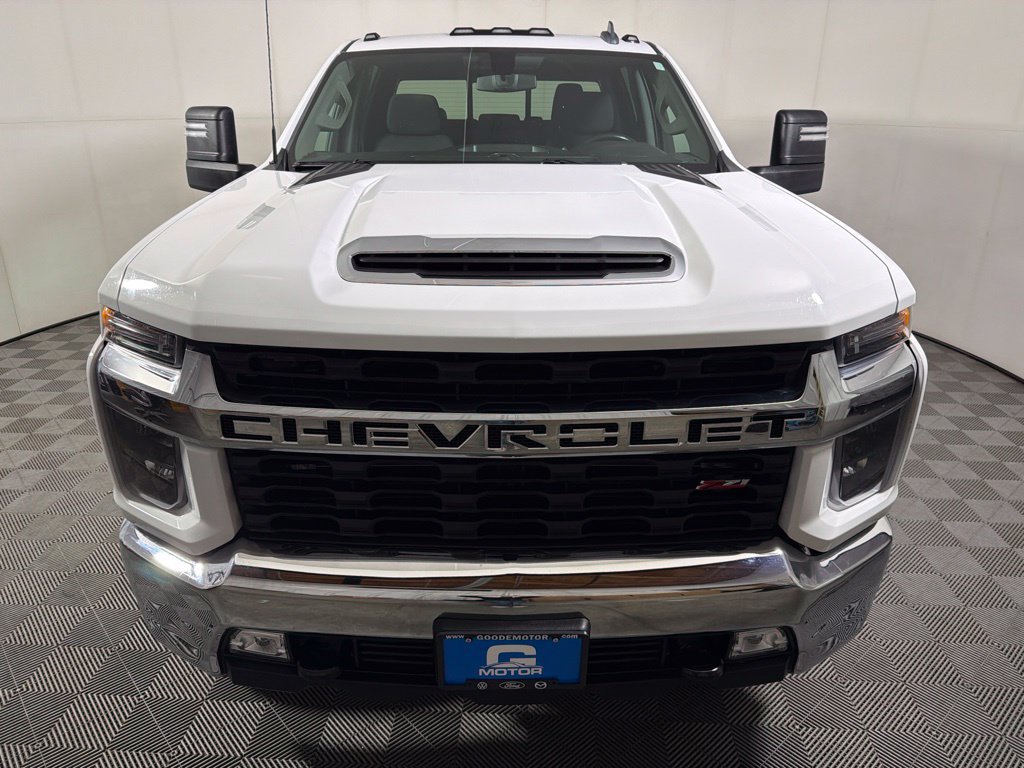 Used 2022 Chevrolet Silverado 3500 LT w/ Convenience Package AWD/4WD image 3