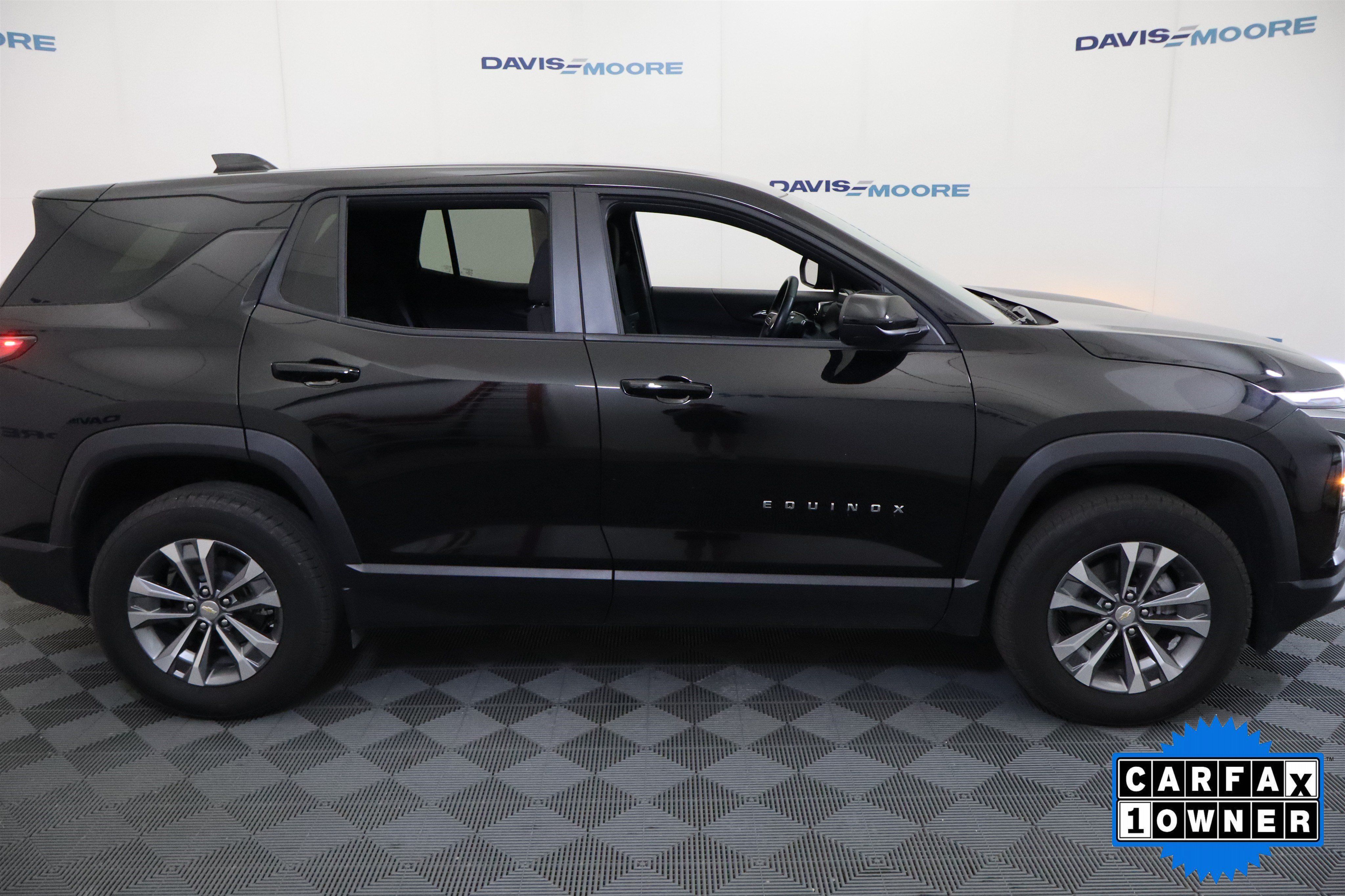Used 2026 Chevrolet Equinox LT AWD/4WD image 5