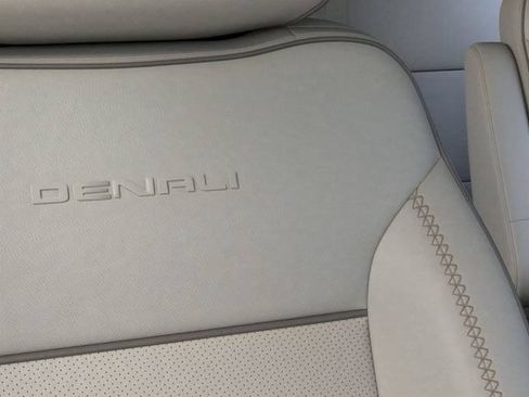 New 2026 GMC Yukon Denali w/ Sun & Power Step Package AWD/4WD image 21